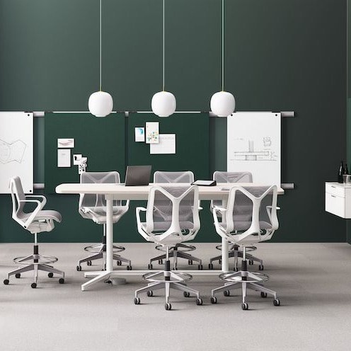 Headway™ Conference Table