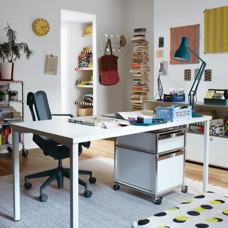 Everywhere Table