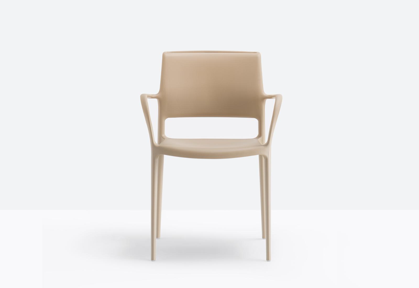 Ara Armchair