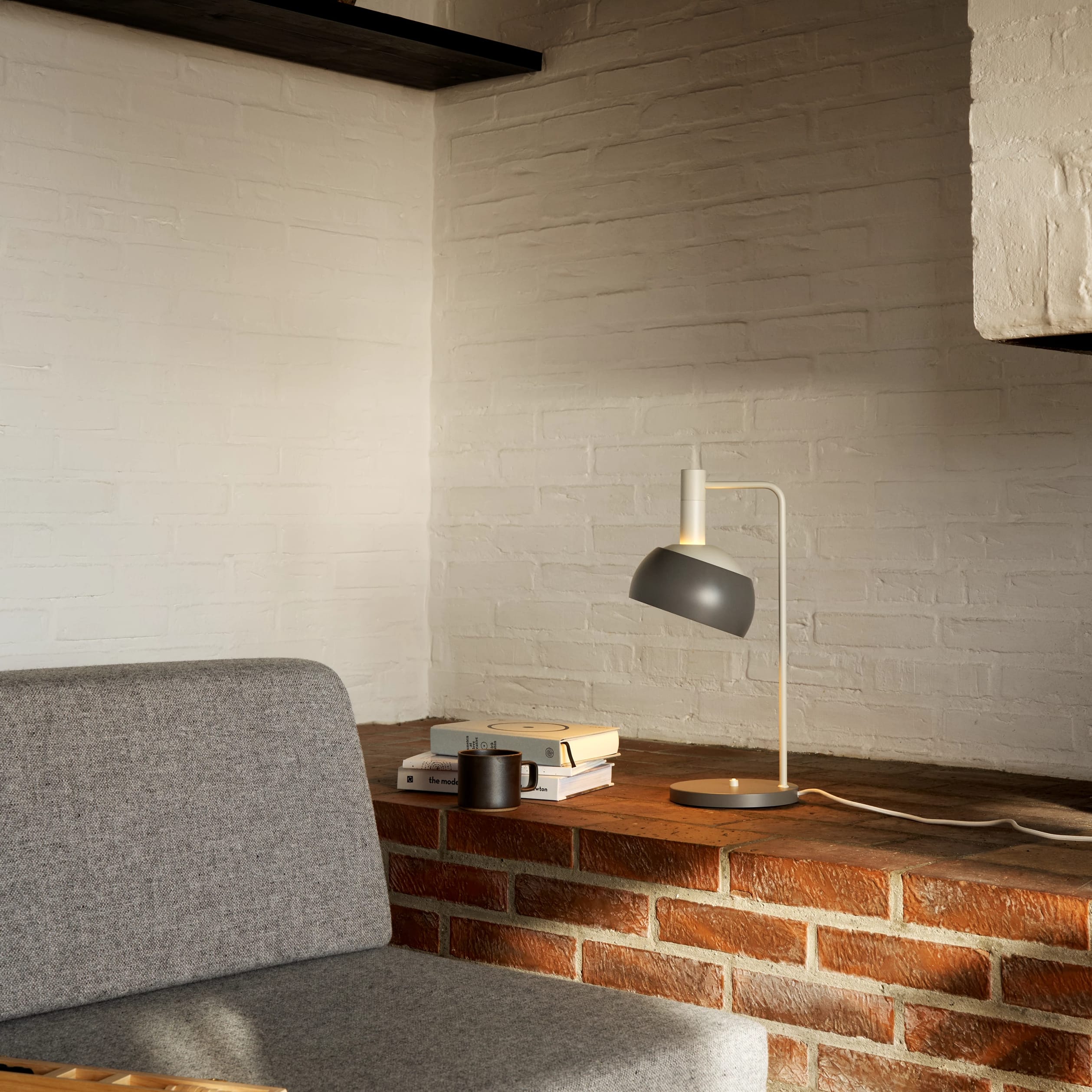 FJ Elements Table Lamp