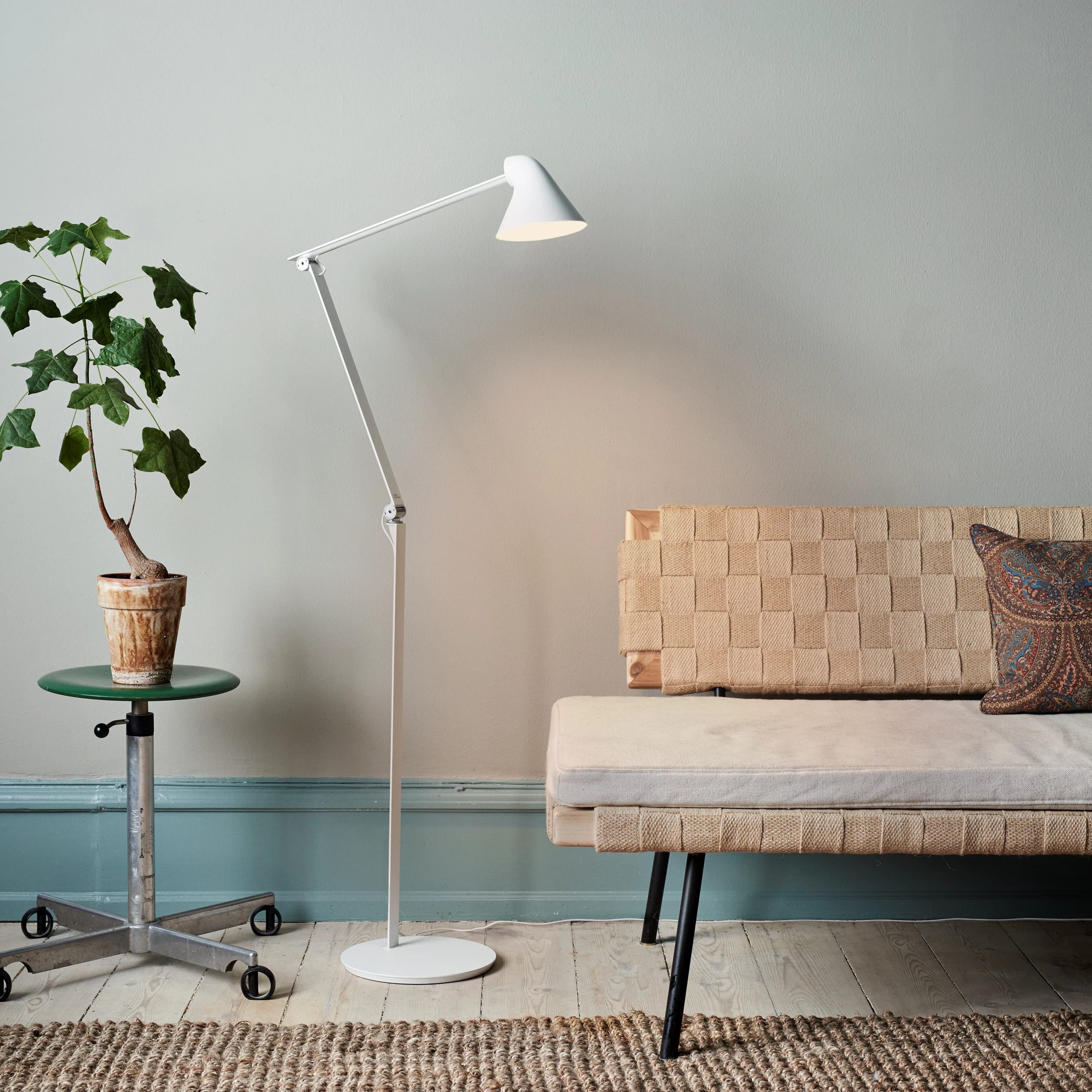 NJP Floor Lamp