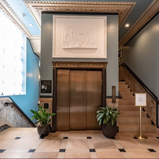 Holed Hydraulic Elevator