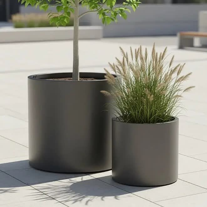 Wilshire Planters