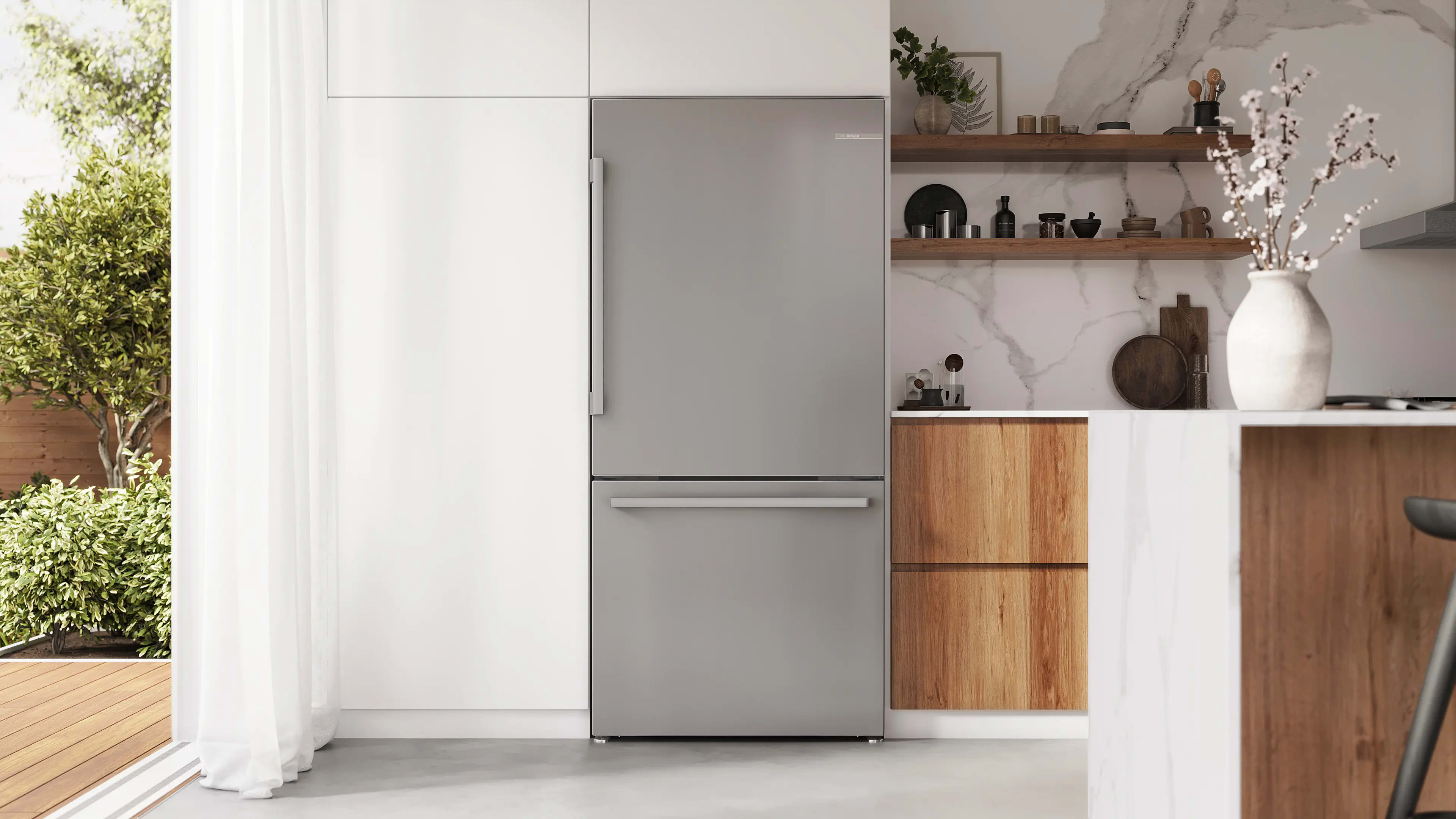 100 Series Freestanding Bottom Freezer Refrigerator