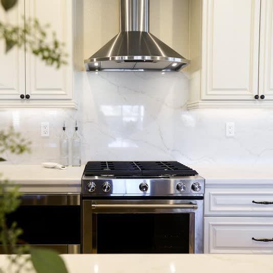 1-1/4 in. Cabinet Knob