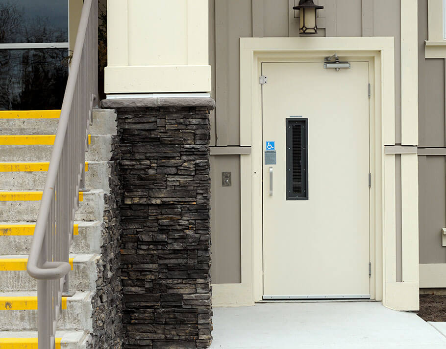 Elvoron CPL - Vertical Platform Lift