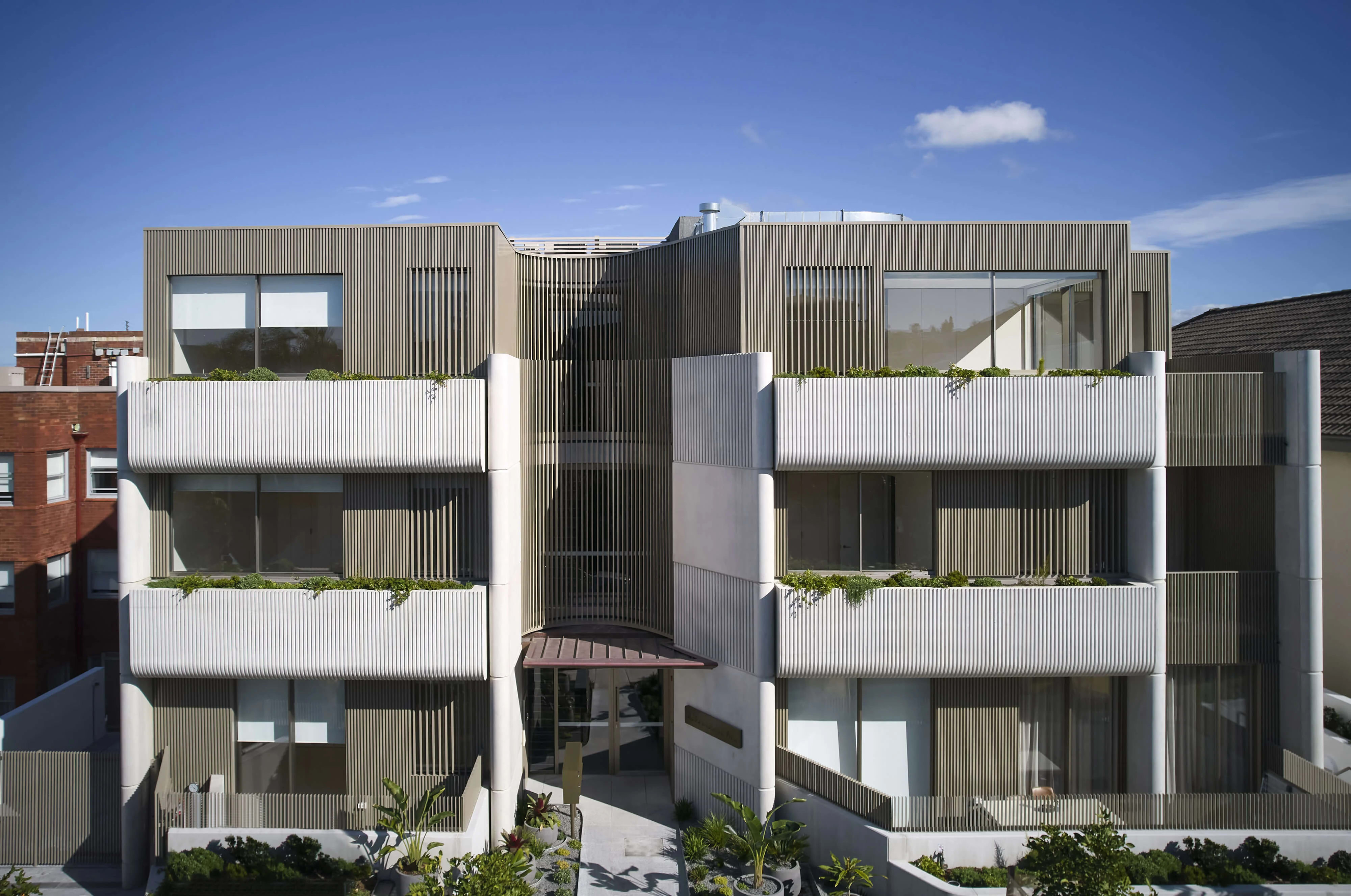 Velo Facades