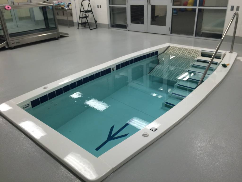 Physical Therapy Pool - 400 T Series