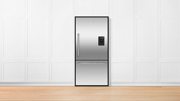 17.1 cu ft Series 7 Refrigerator Freezer