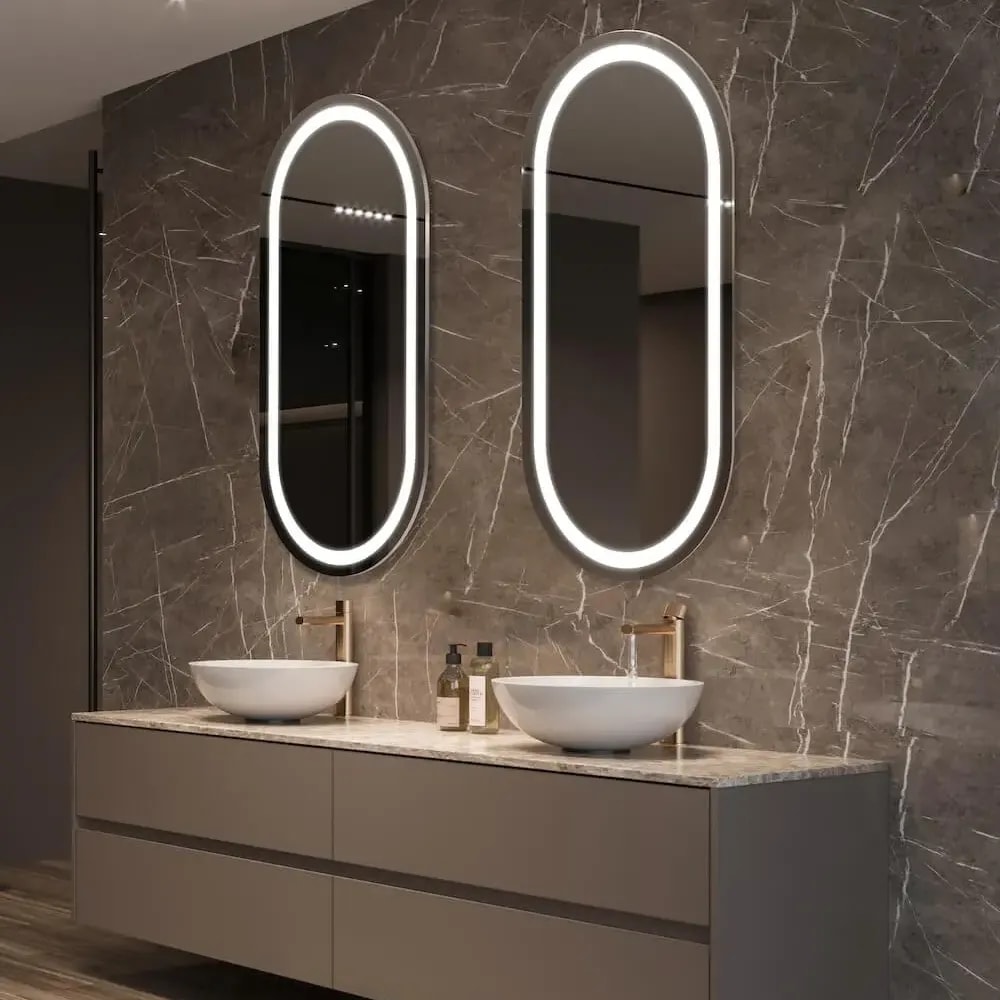 Saratoga™ Lighted Mirror