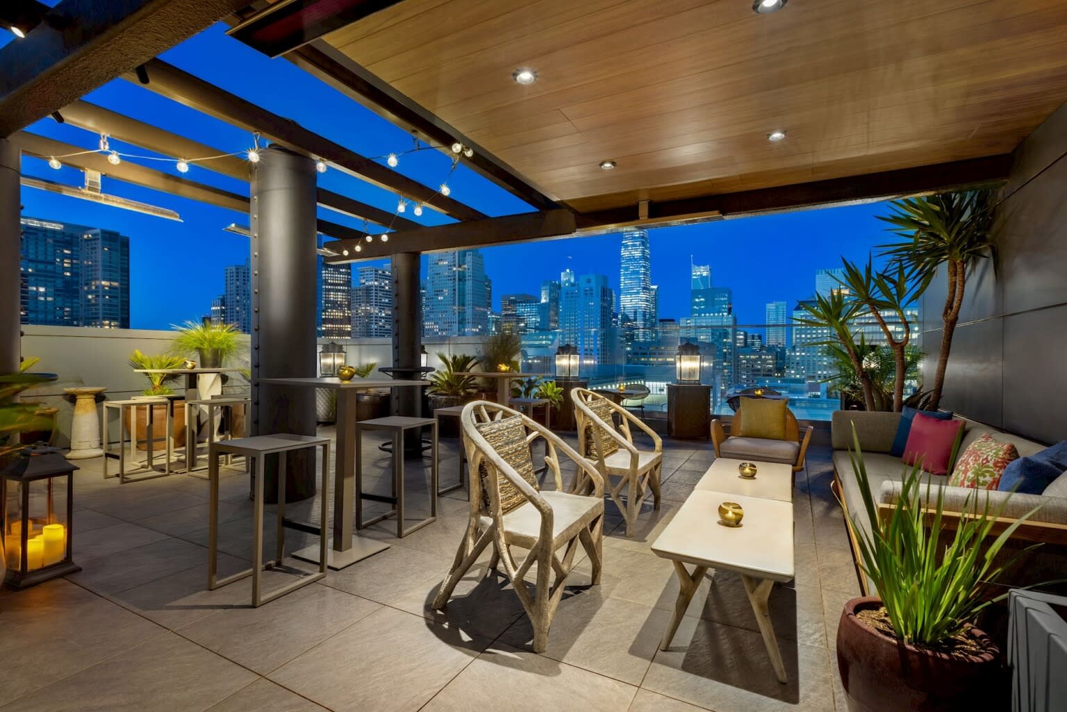 Shelby’s Rooftop at Canopy by Hilton