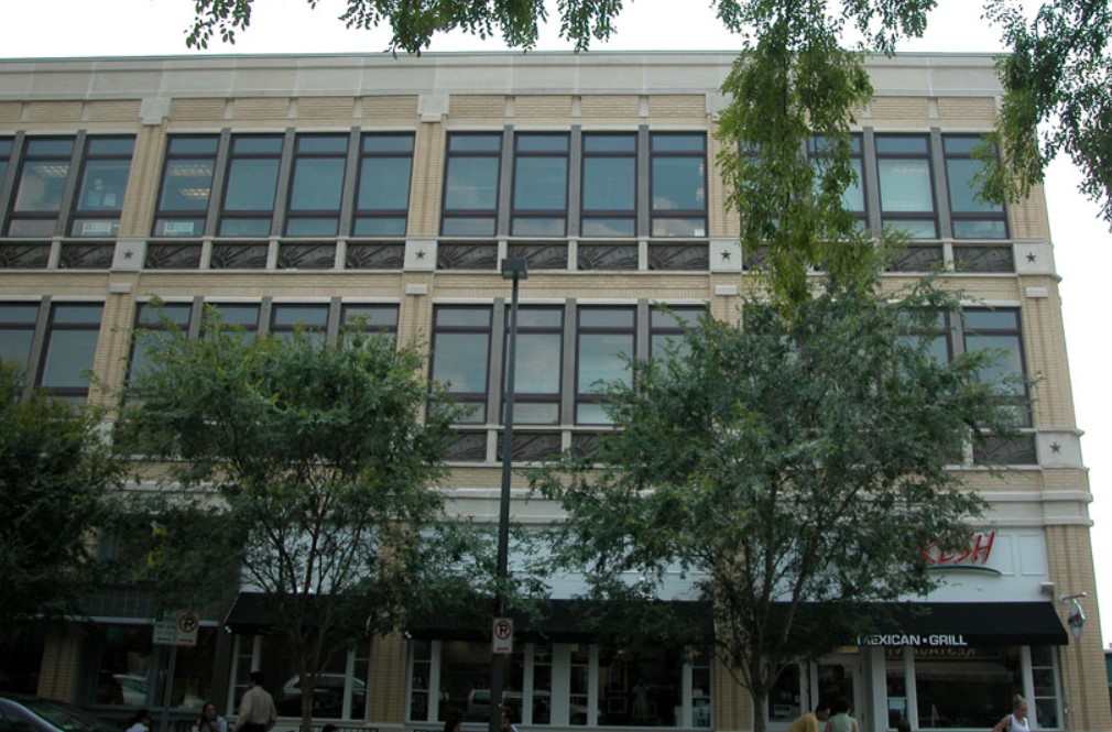 Formglas Products Ltd. image 4