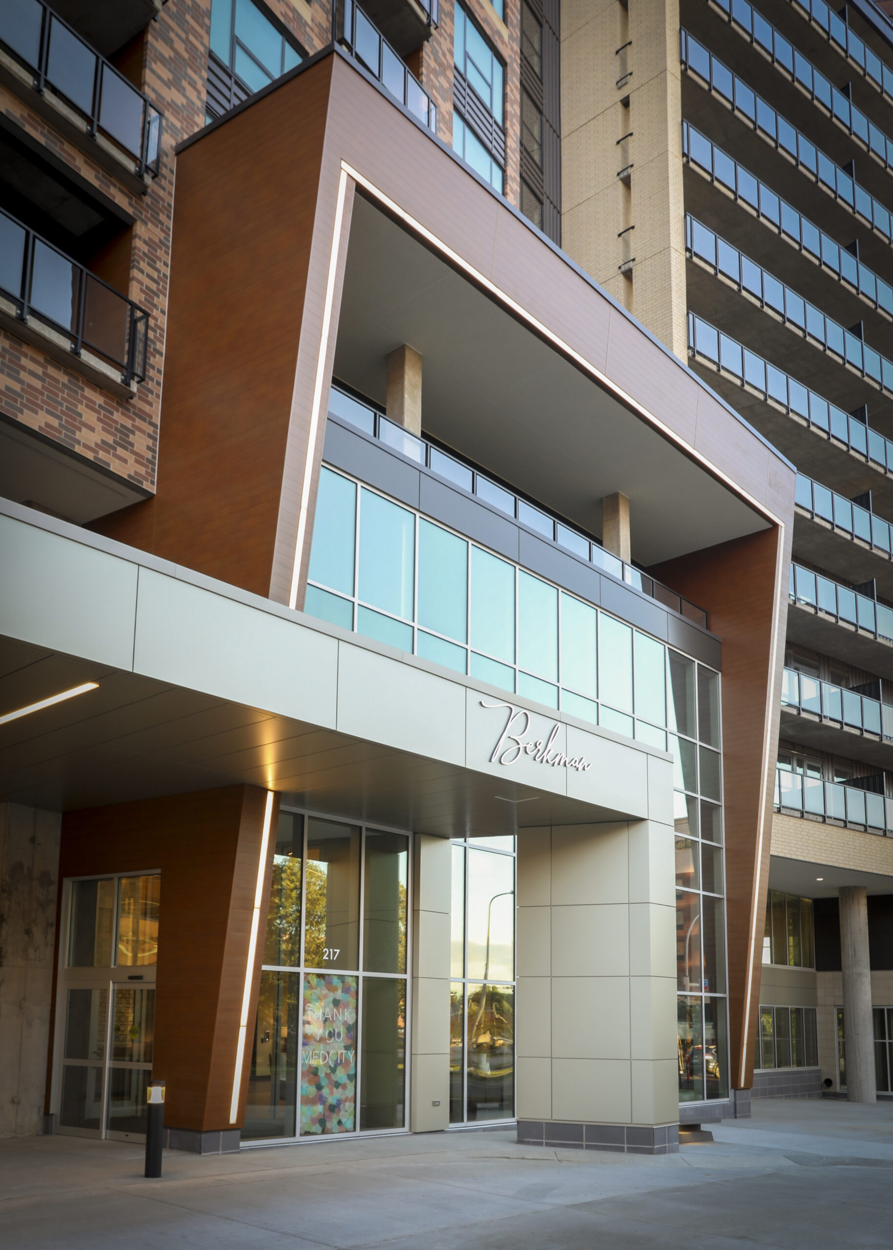 AL 13 Architectural Panel Systems image 6
