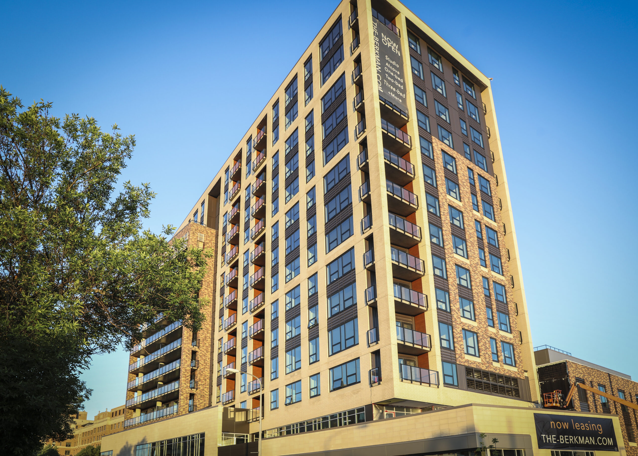 AL 13 Architectural Panel Systems image 5