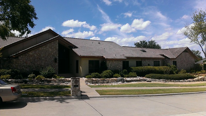 Crown Roof Tile image 8