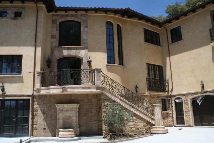 House of Stone image 9