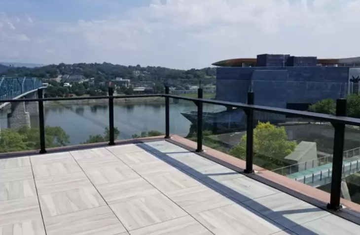 Falcon Railings image 12