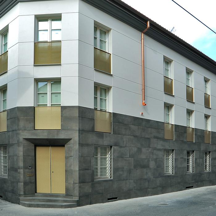 EmilAmerica image 10