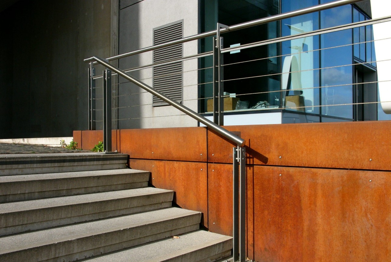Tuttle image 1