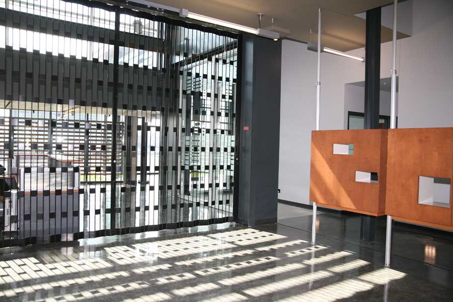 MobilFlex Folding Grilles & Closures image 5
