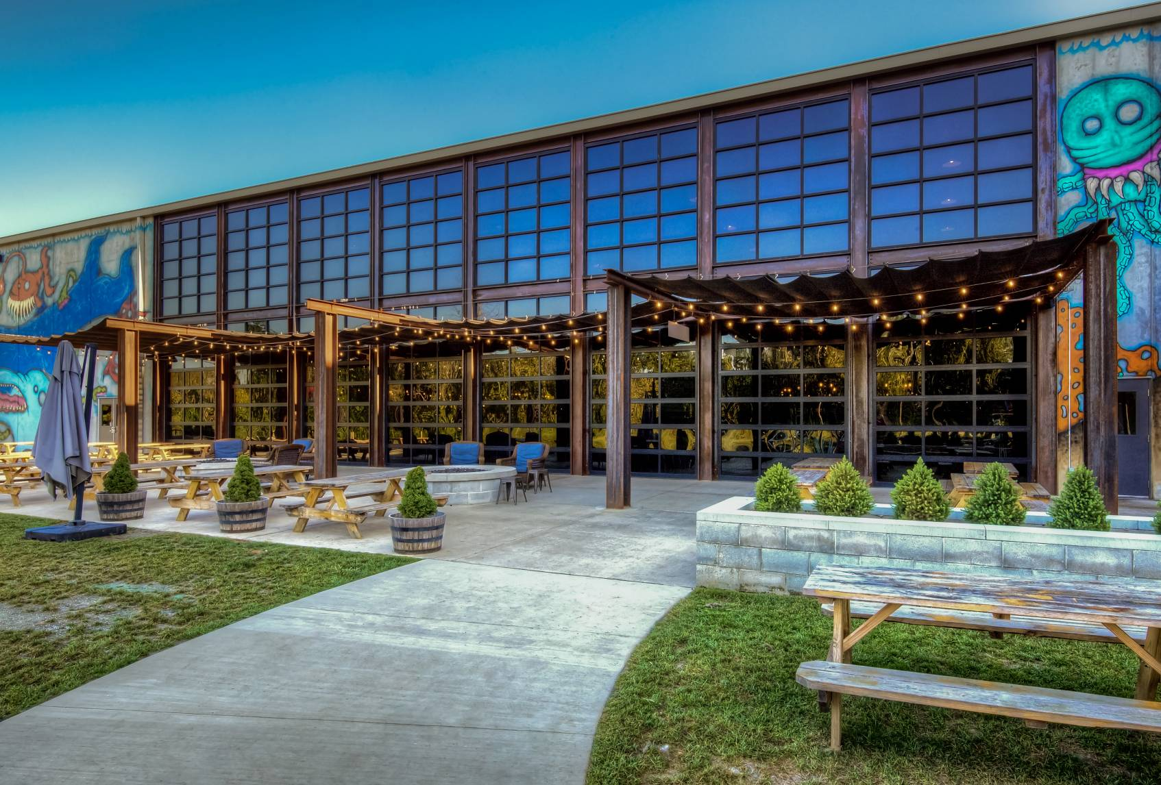 C.H.I. Overhead Doors image 8