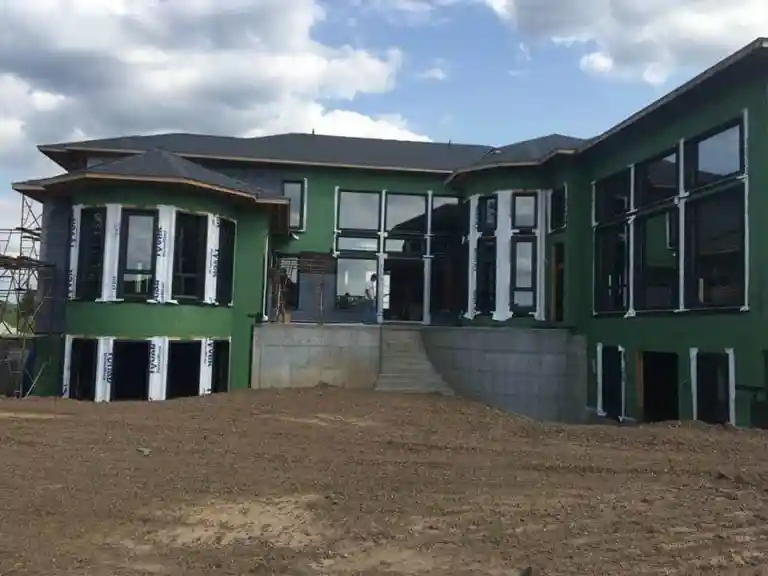 Luxury House image 1