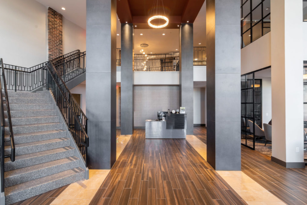 Luxury House image 10