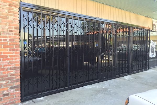 AC Folding Gates image 6
