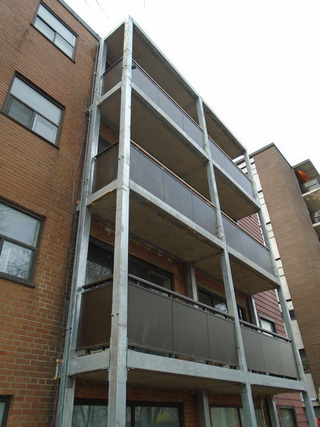 Seguro Aluminum Railings Inc. image 10