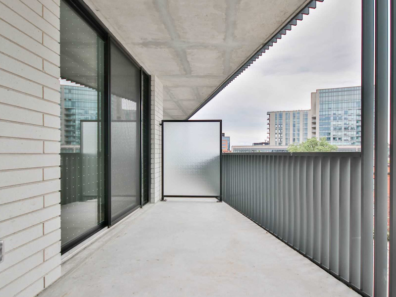 Seguro Aluminum Railings Inc. image 11