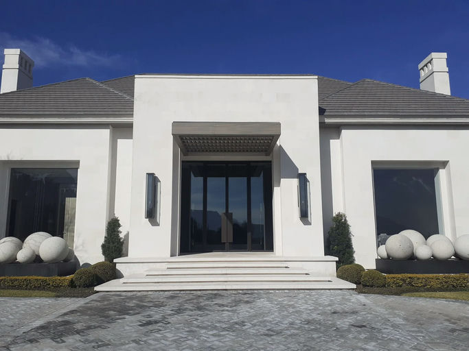 Solara Doors And Lanterns image 19