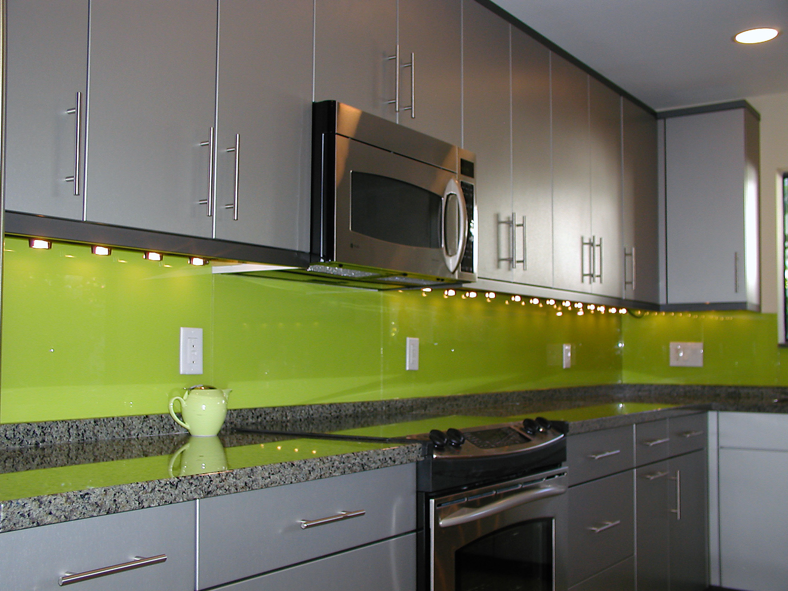 Eurostyle Glass Colours, Inc. image 6