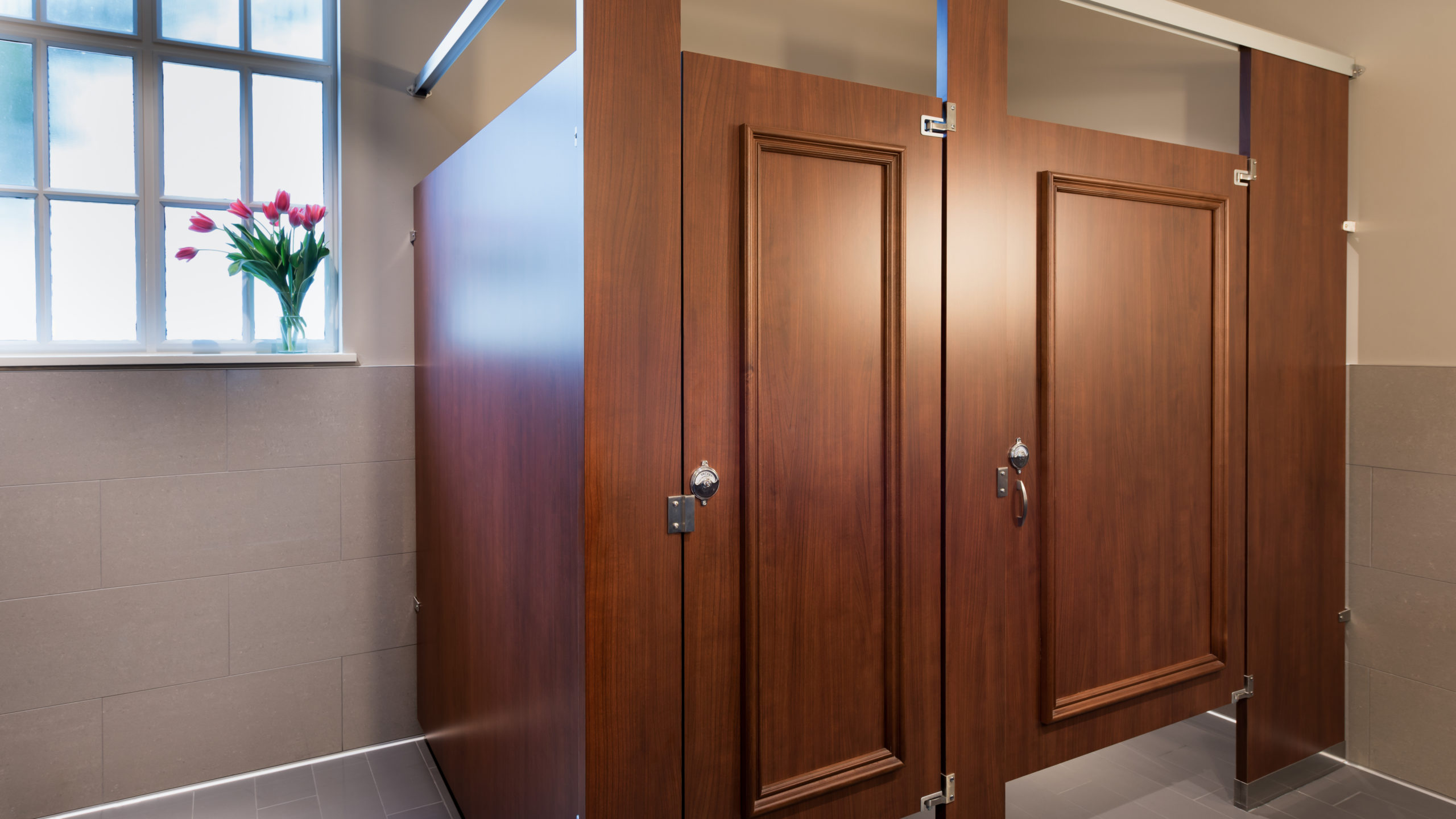 Ironwood Manufacturing, Co. - Toilet Partitions image 17