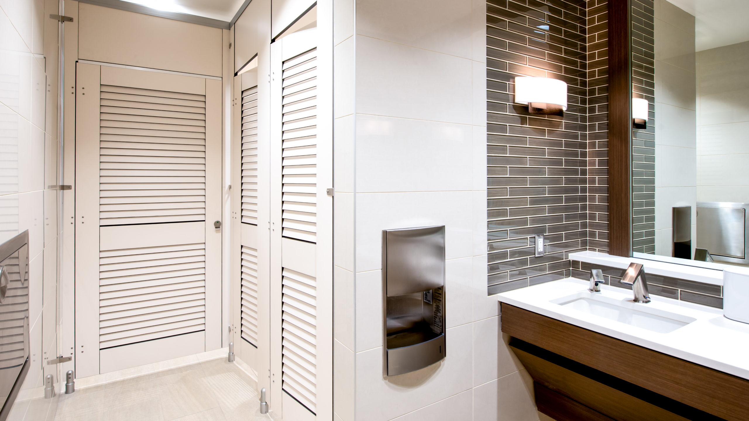 Ironwood Manufacturing, Co. - Toilet Partitions image 20