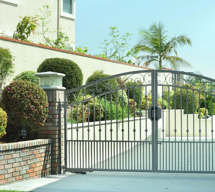 DoorKing image 2