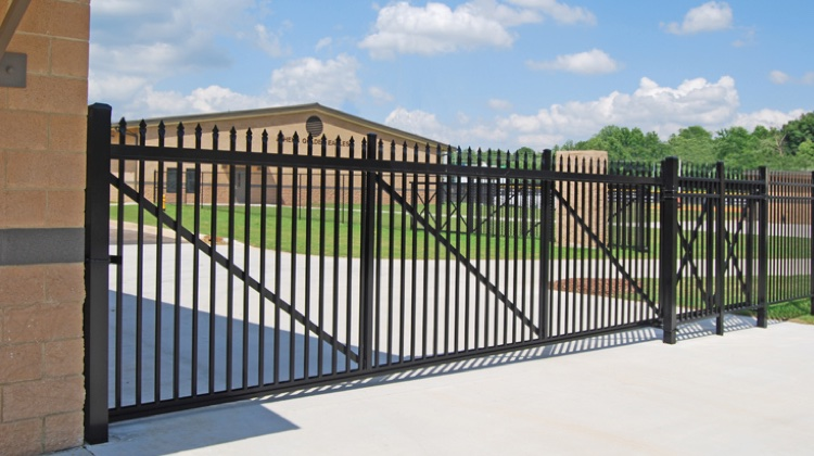 Ultra Fencing Railing image 5