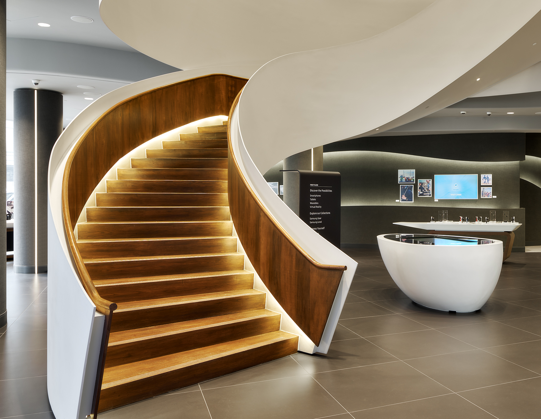 EeStairs America Inc. image 7