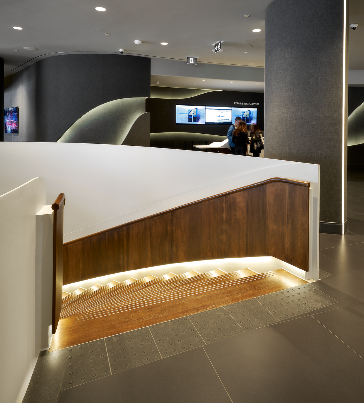 EeStairs America Inc. image 14