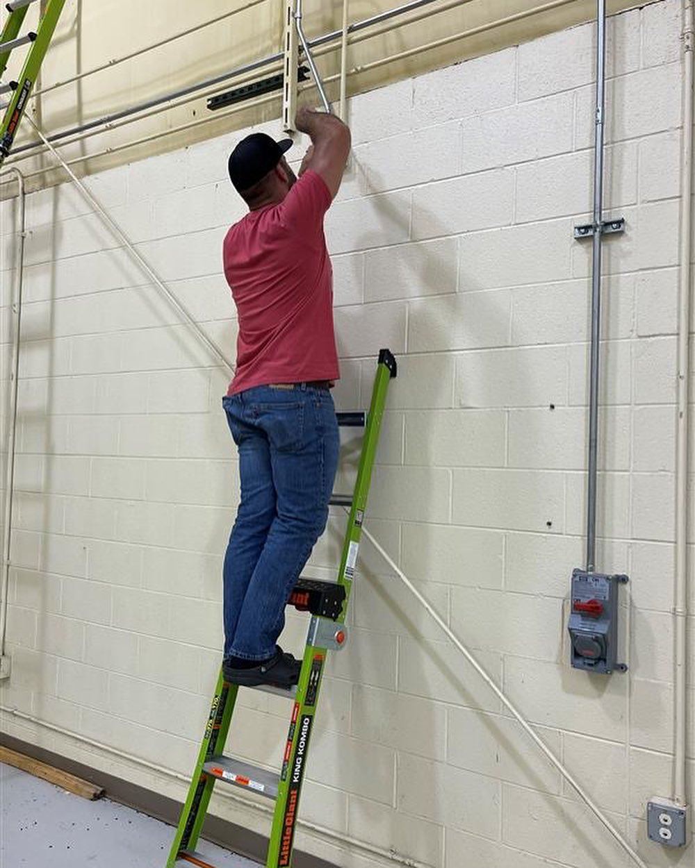 Little Giant Ladder System image 5