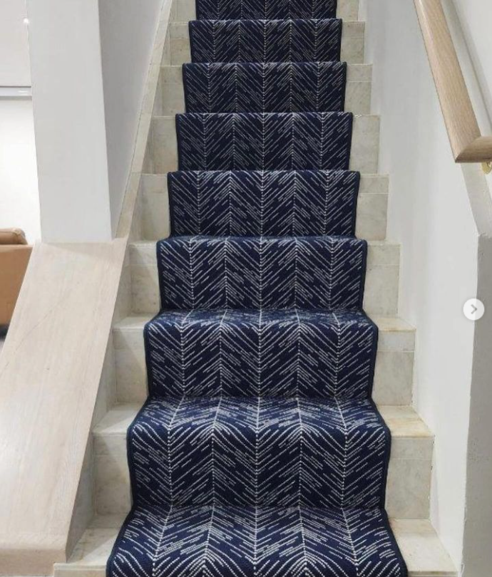 Bloomsburg Carpet image 2