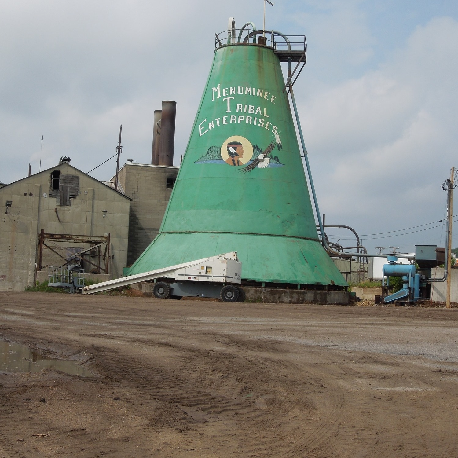 Menomonee Tribal Enterprises image 7