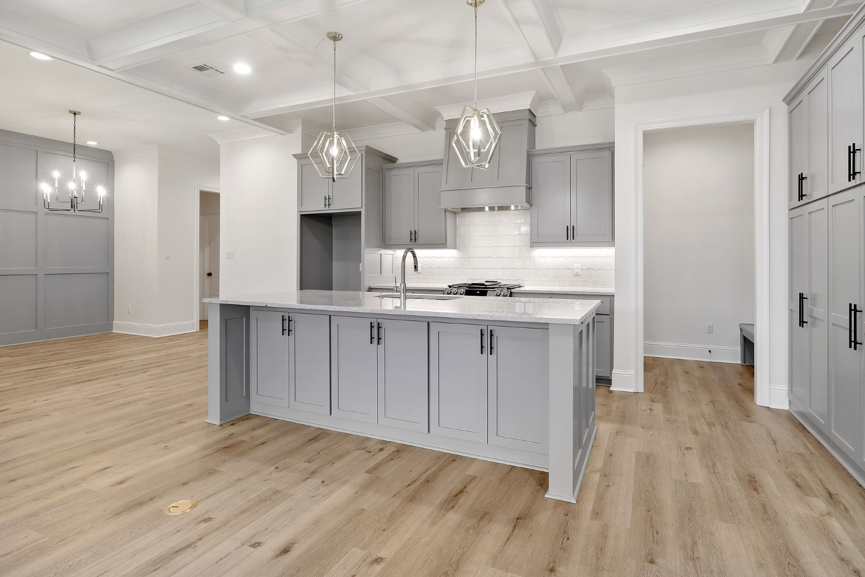 Diniz Design Inc. image 7