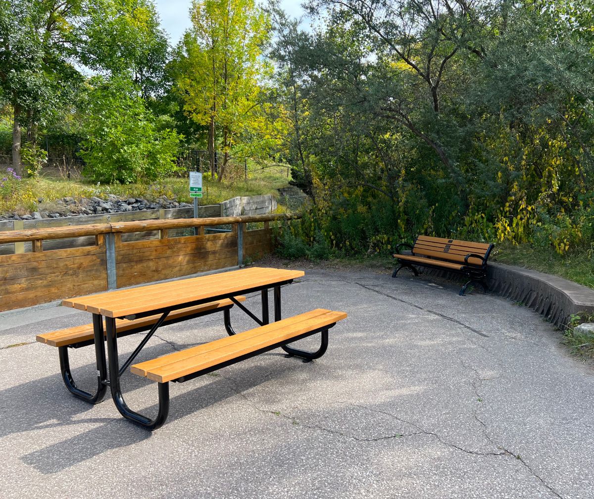 Canaan Site Furnishings image 6