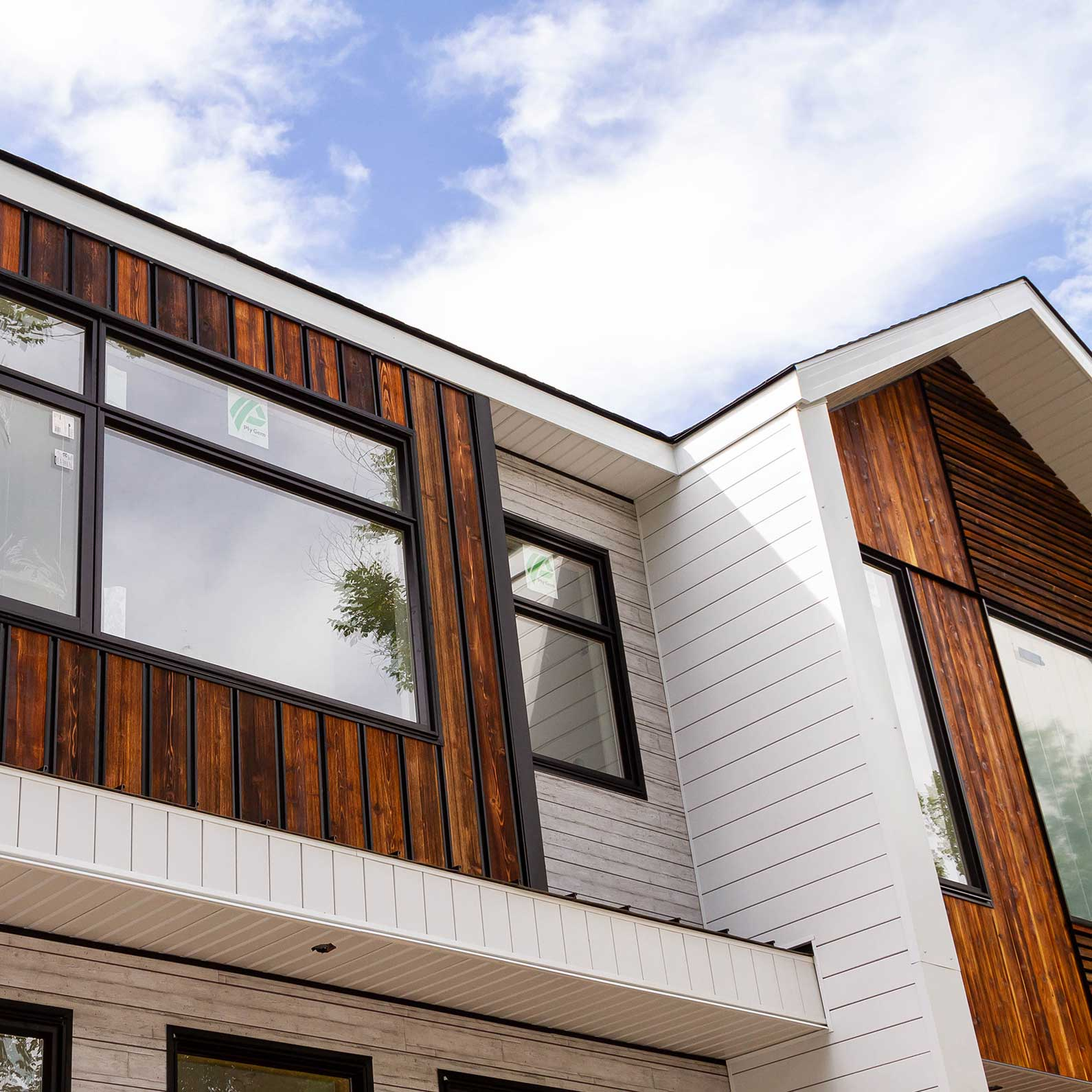 Lenmak Exterior Innovations Inc. image 4