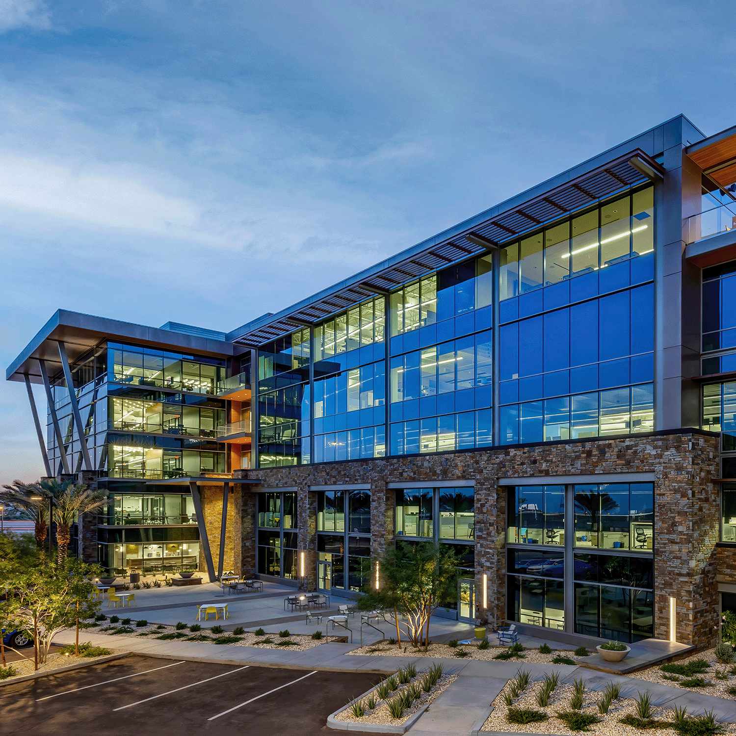 6 Choice Hotel Office Building Cavasson