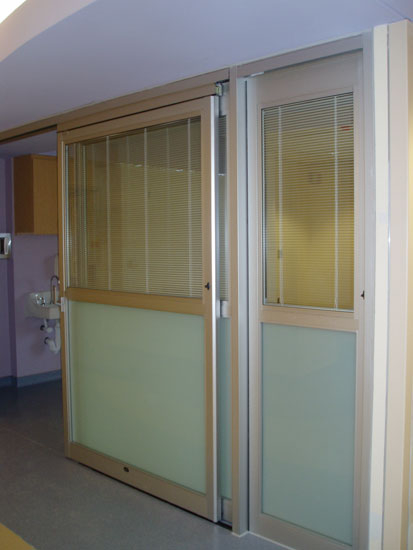 IE; Blinds image 22