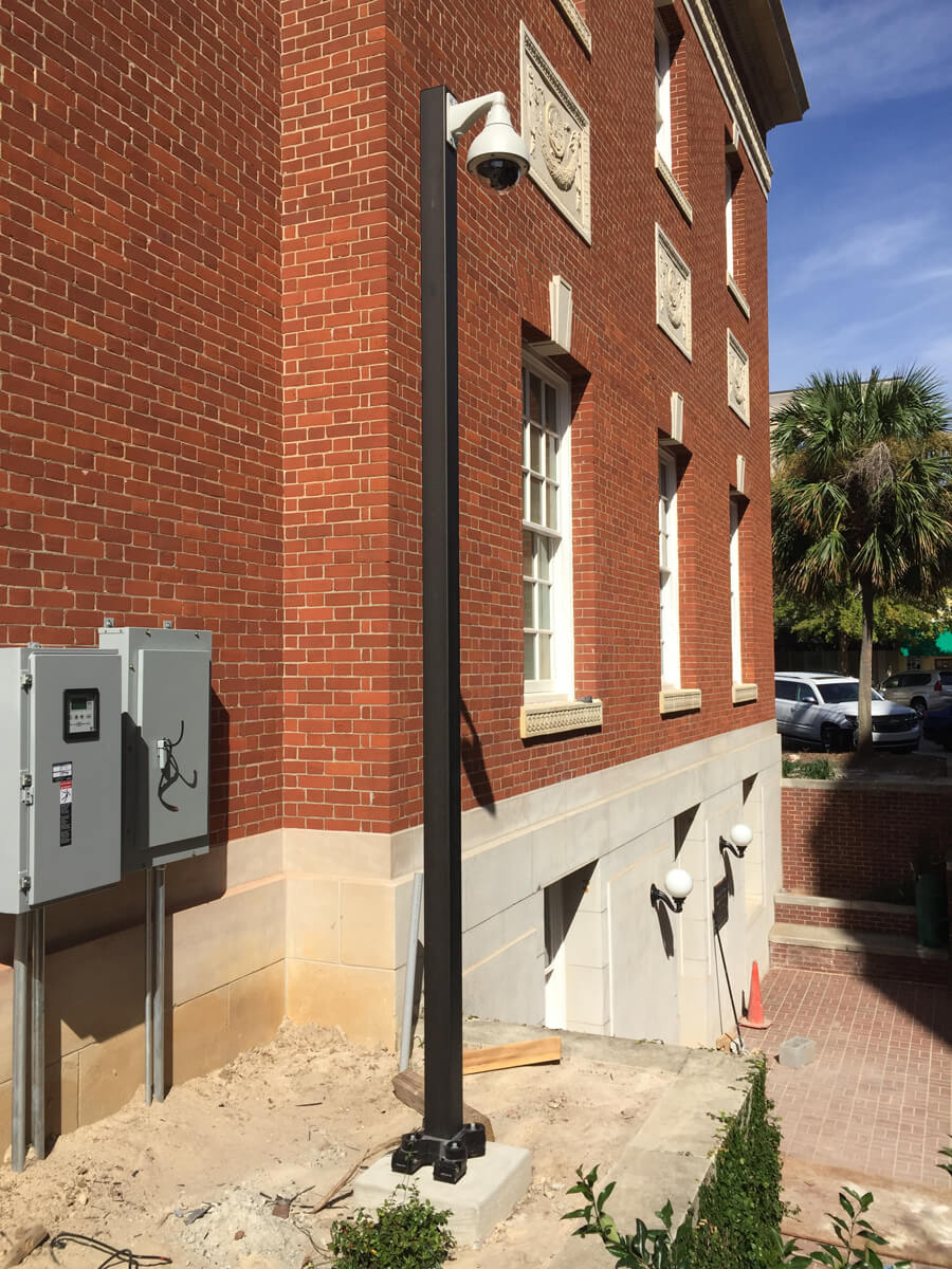 Strong Poles image 3