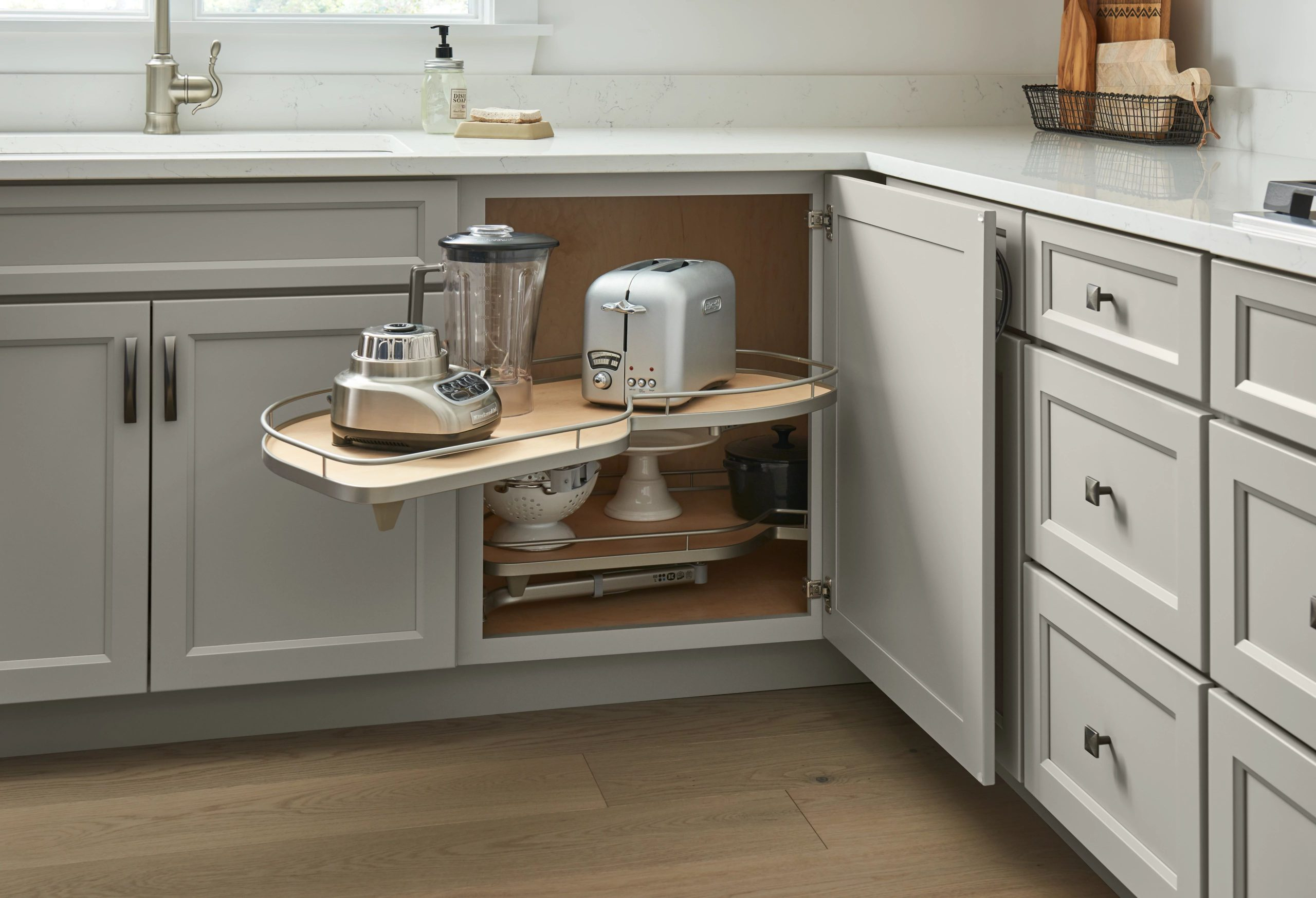 Medallion Cabinetry image 7