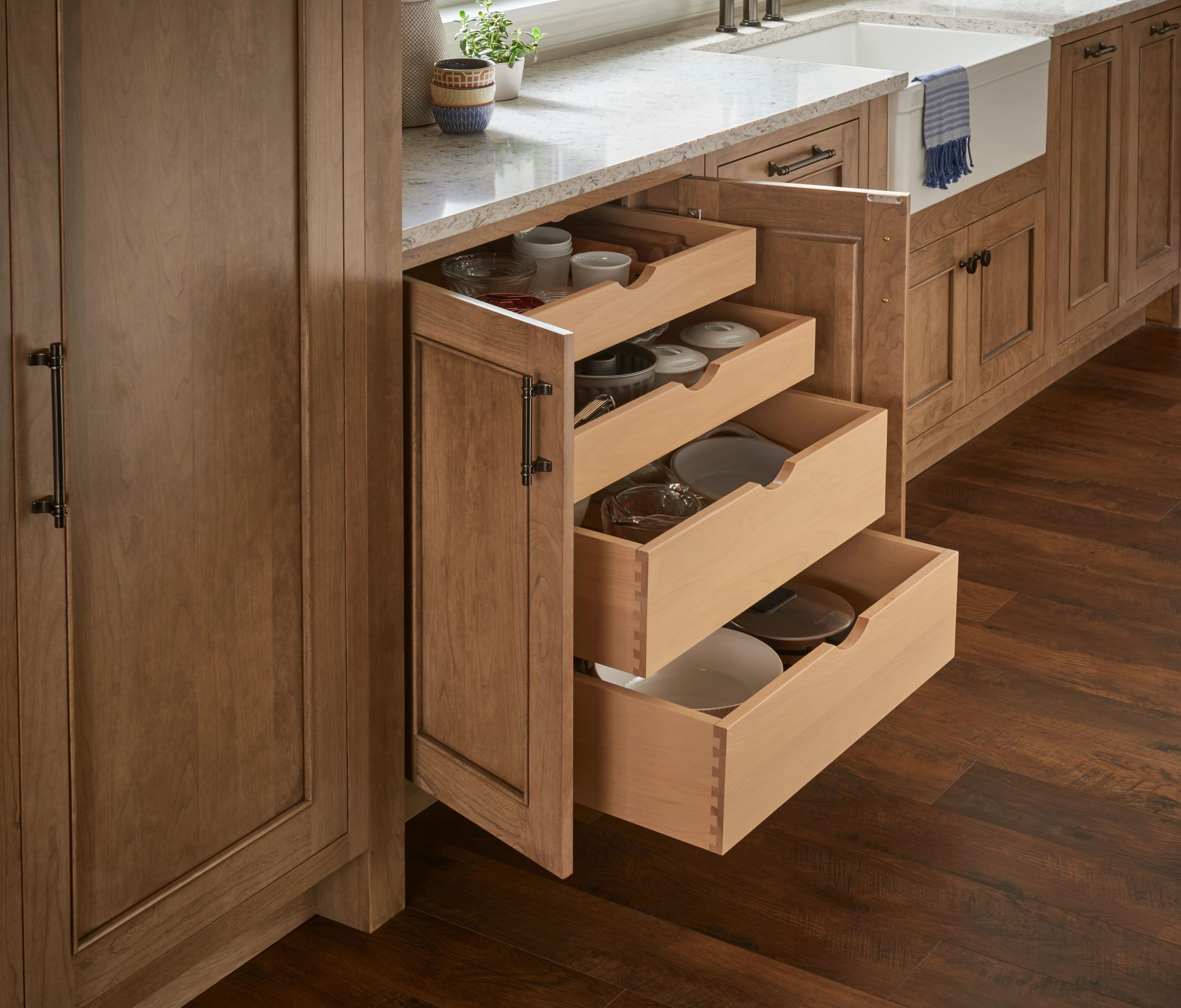 Medallion Cabinetry image 5