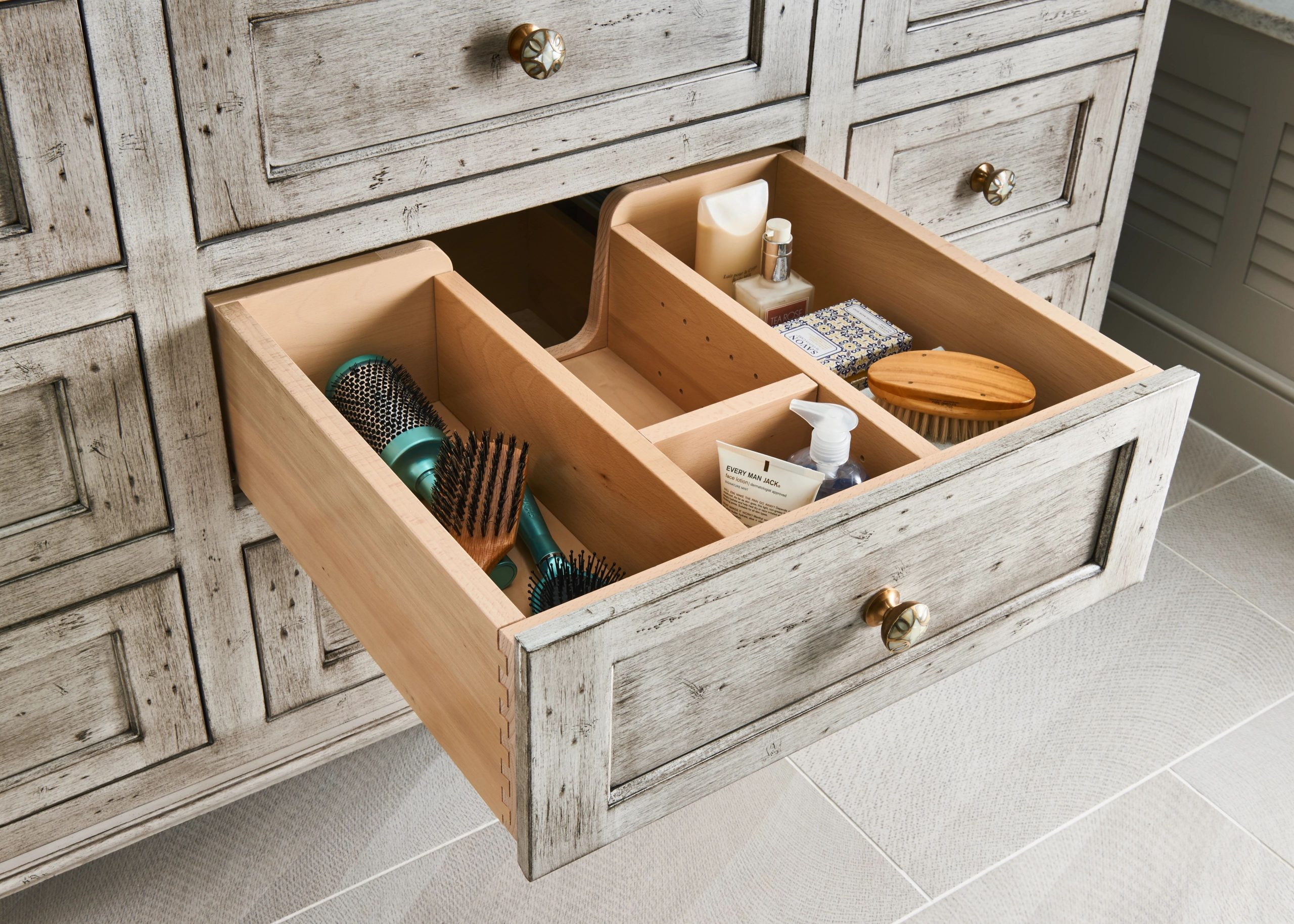Medallion Cabinetry image 2